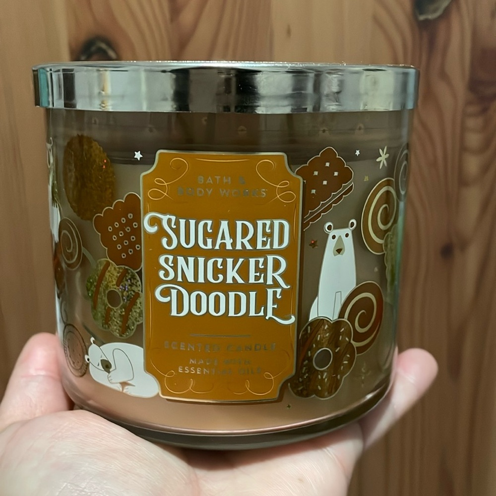 Bath & Bodywork’s sugared snickerdoodle candle